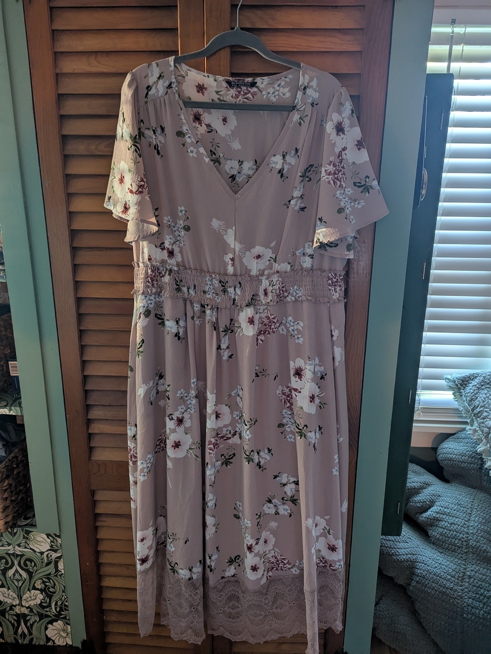 BloomChic Dusty Rose Floral Midi Dress